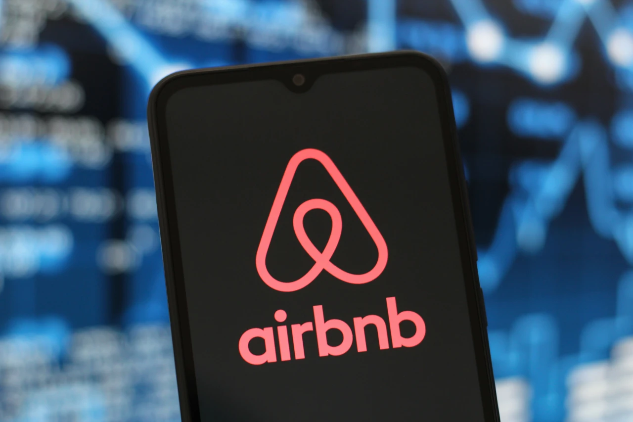 Airbnb Reports Strong Performance in Bookings