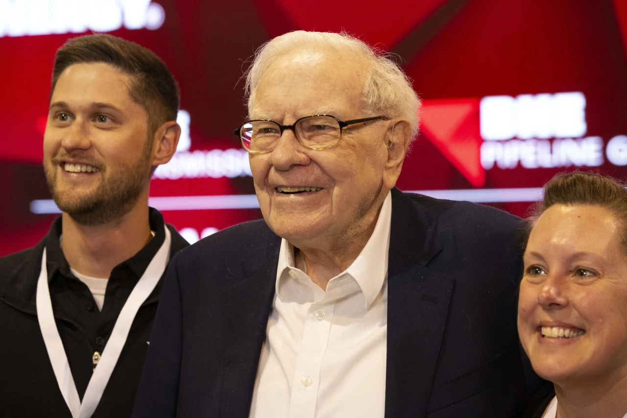 Technical Analyst Ari Wald Predicts New Highs for Berkshire Hathaway Stock in the Coming Months