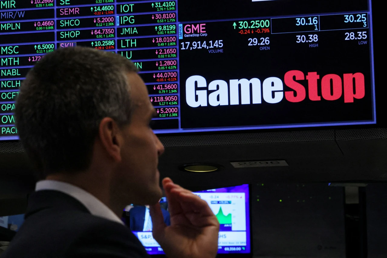 Wolfe Research Names Tesla and GameStop Among Top Short-Selling Picks