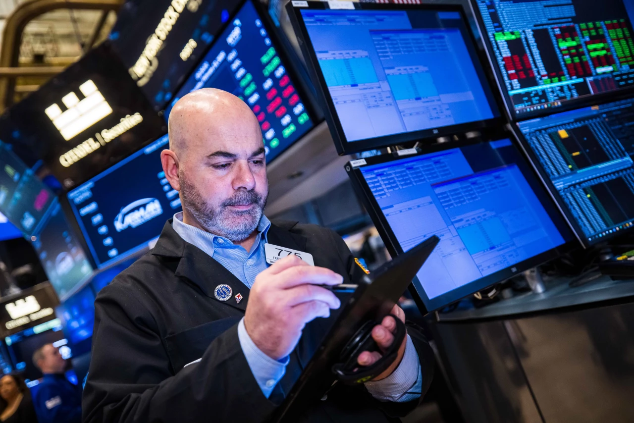 Health-Care Stock Plummets by 8% in Premarket Trading