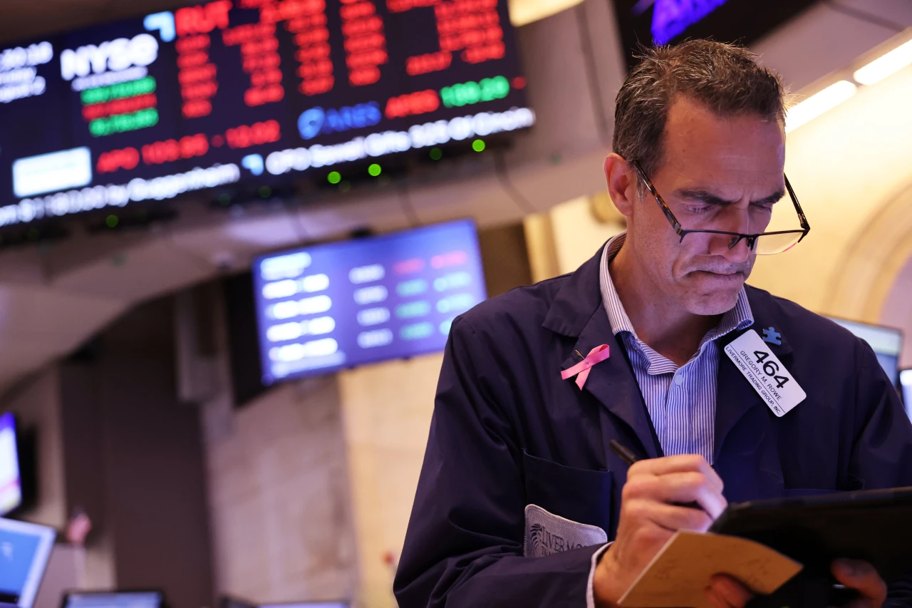 RELX Could See Breakout Amid Market Uncertainty