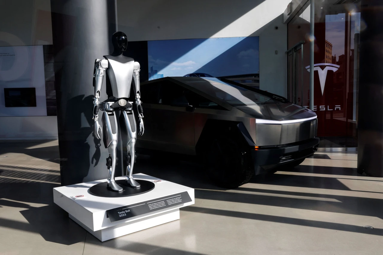 Morgan Stanley Backs Tesla as a Top Pick, Betting on Its AI Edge
