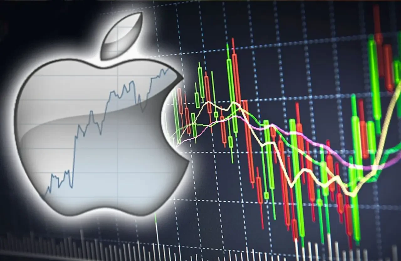 Jefferies Downgrades Apple Stock Due to Cautious Outlook on Future Quarters