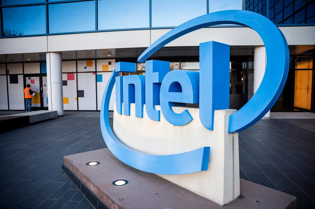 Broadcom Interested in Acquiring Intel's Design Business