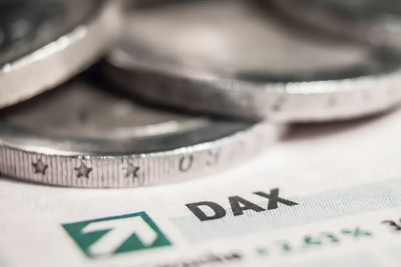 Unlock Financial Independence with This Expert’s Wealth-Building Secrets