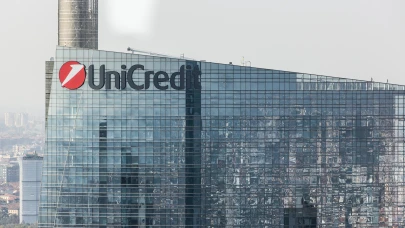 Germany Criticizes UniCredit's Bid for Commerzbank