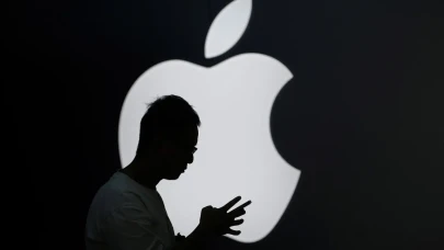 Third Point Hedge Fund Sells Apple Shares and Increases Tesla and Meta Platforms Holdings
