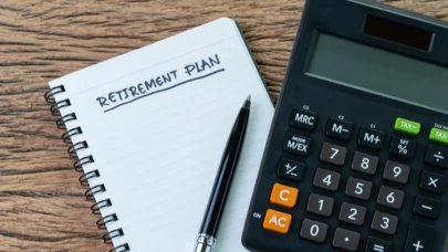 Financial Planning: Balancing Retirement Savings and Mortgage Debt