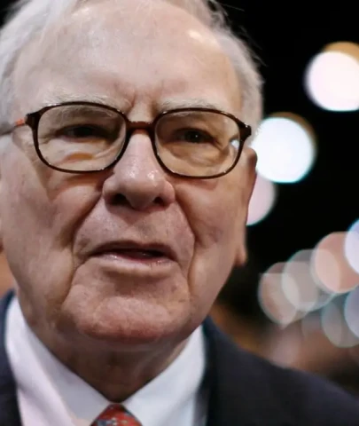 Warren Buffett Shifts Focus to Japanese Companies