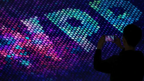 Global Advertising Giant Warns of Revenue Decline, Sending Stock Plummeting