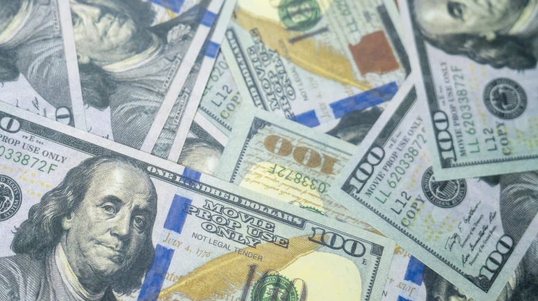 Reasons Behind the Surge in Cash Investments