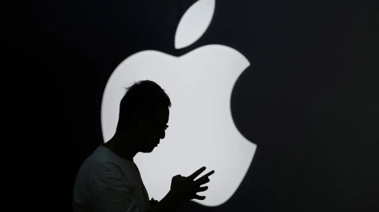 Third Point Hedge Fund Sells Apple Shares and Increases Tesla and Meta Platforms Holdings